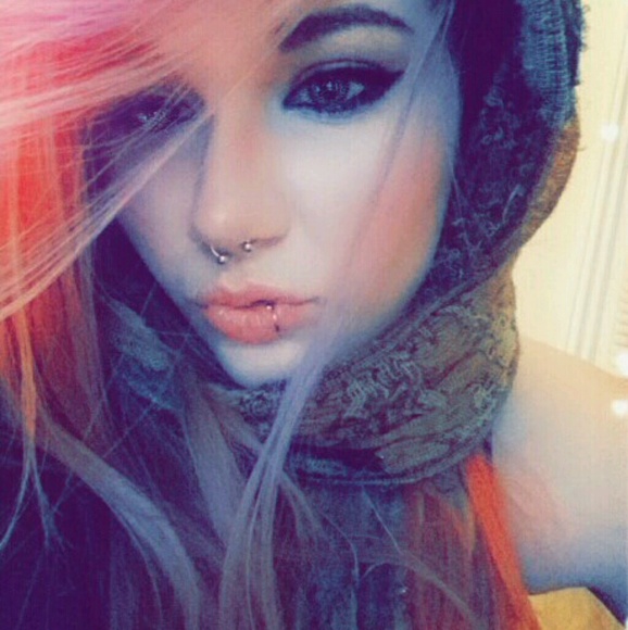 alexelyse23